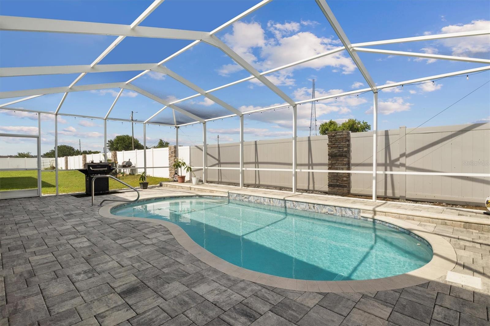 VISTA DEL LAGO PH III - Residential