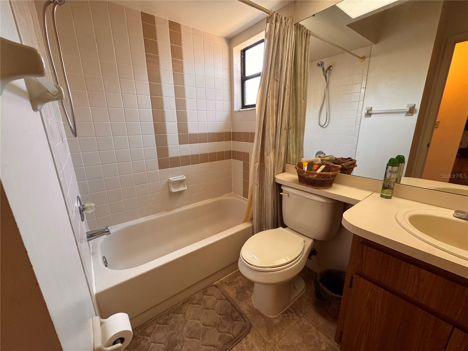 CATALINA ESTATES - Residential