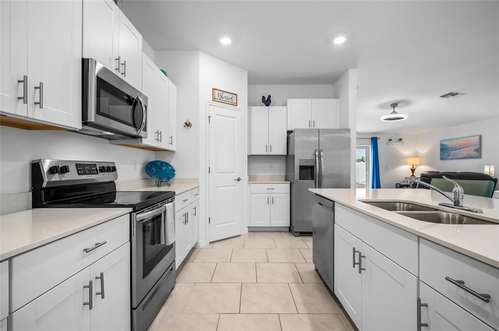 ROTONDA LAKES - Residential