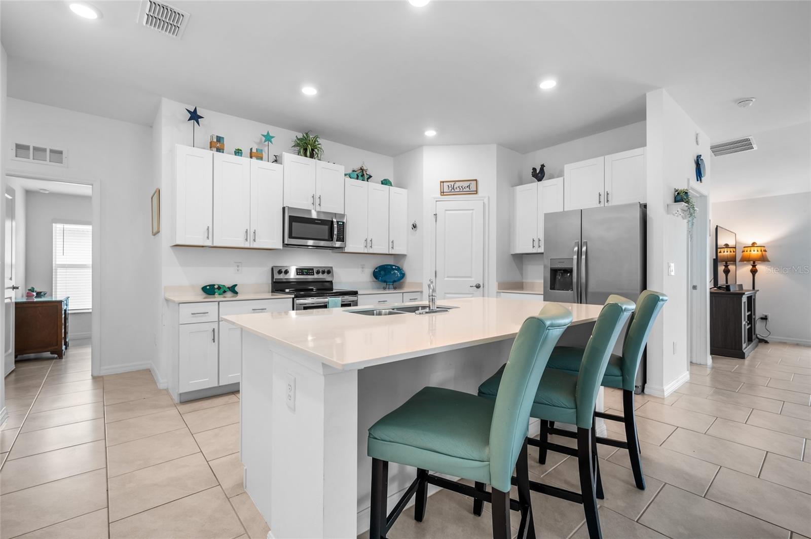 ROTONDA LAKES - Residential
