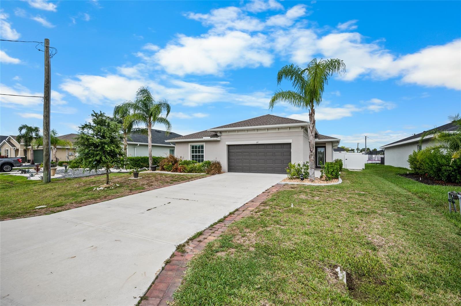 ROTONDA LAKES - Residential