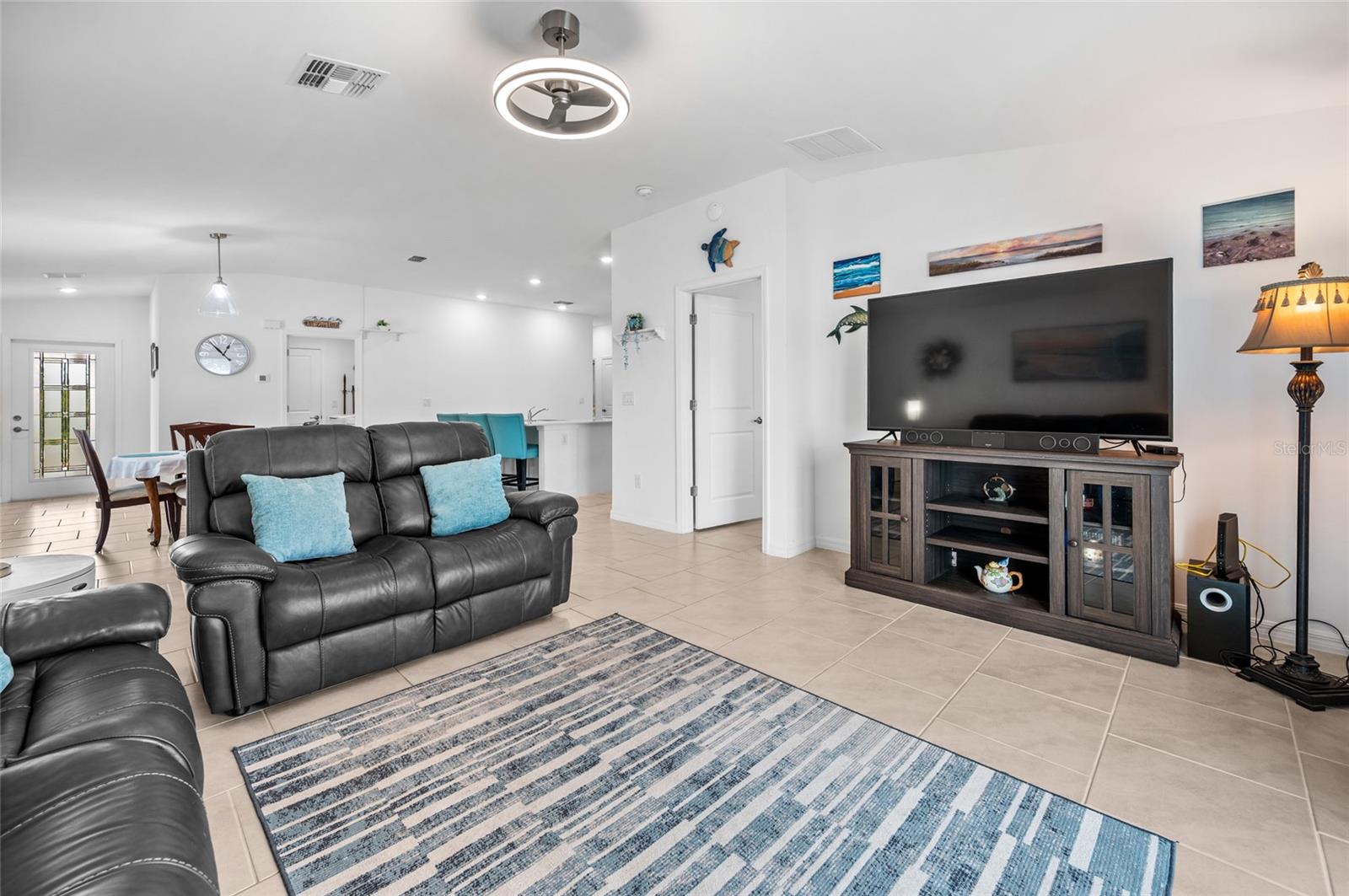 ROTONDA LAKES - Residential