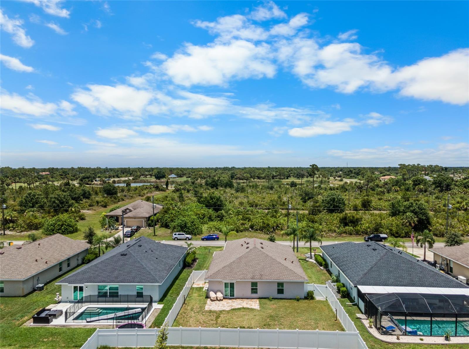ROTONDA LAKES - Residential