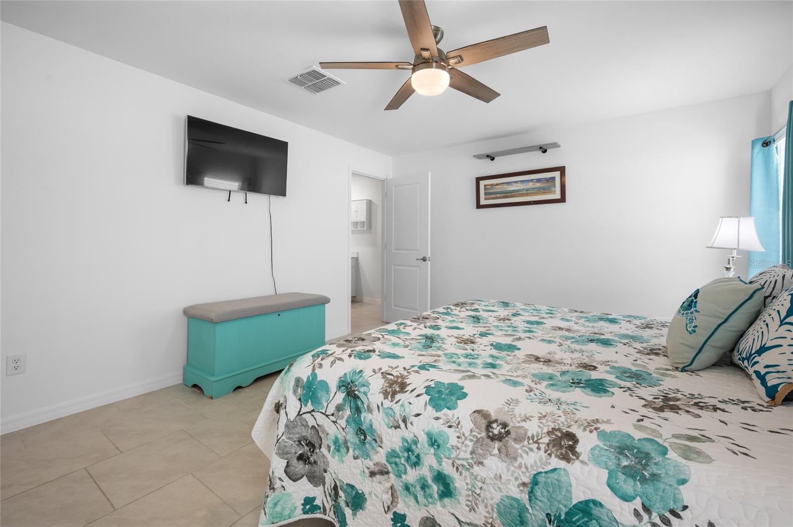 ROTONDA LAKES - Residential
