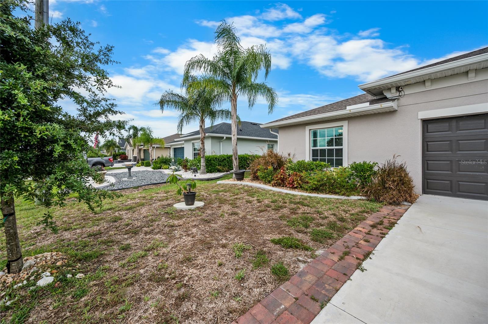 ROTONDA LAKES - Residential