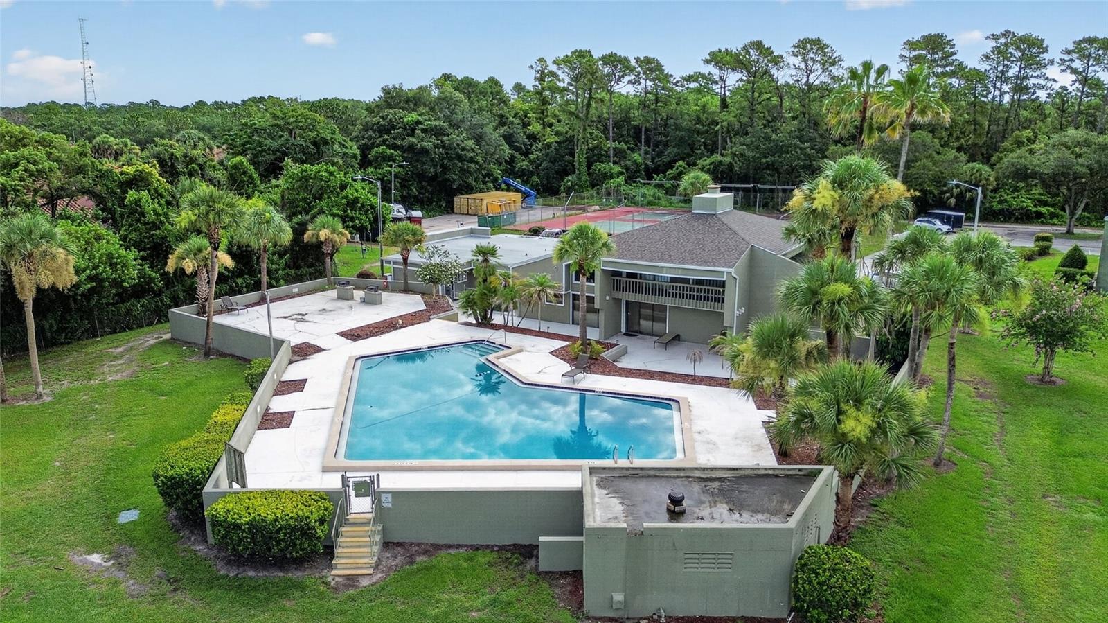 WINTER PARK WOODS CONDO - Residential