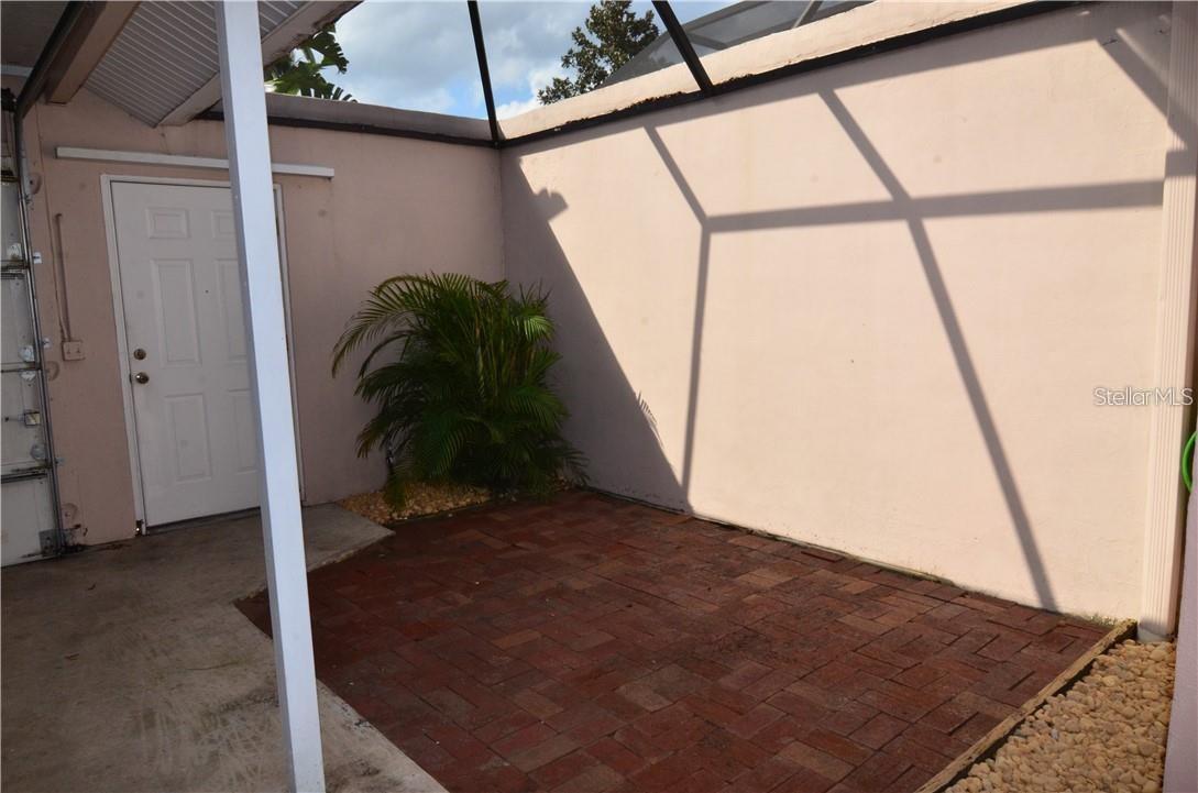 CHARLES TOWNE - Residential Lease