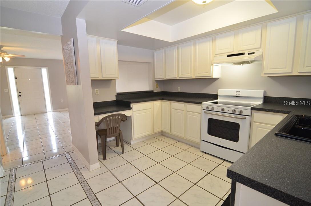 CHARLES TOWNE - Residential Lease