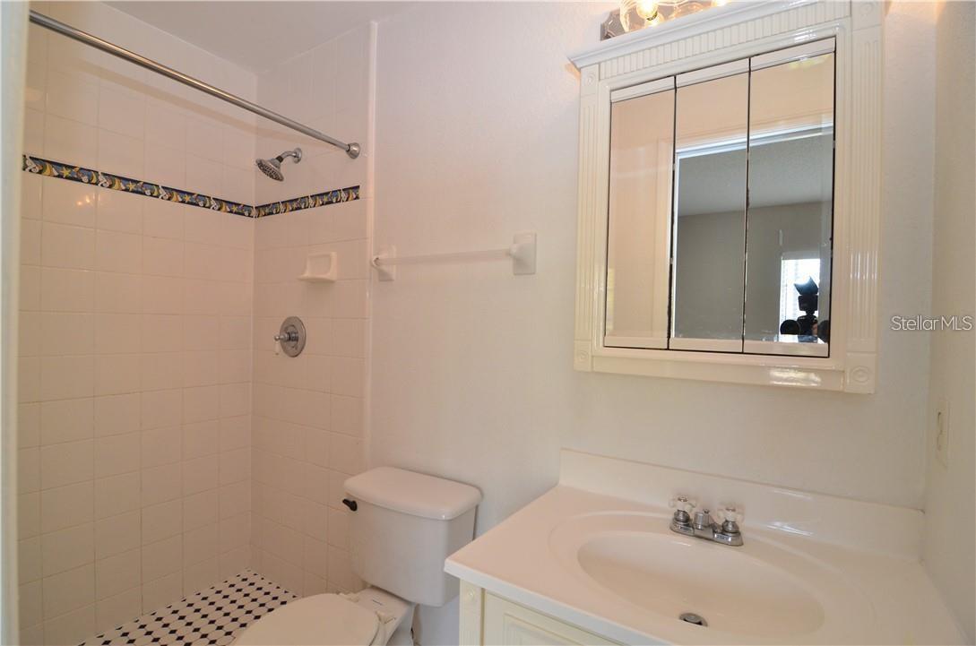 CHARLES TOWNE - Residential Lease
