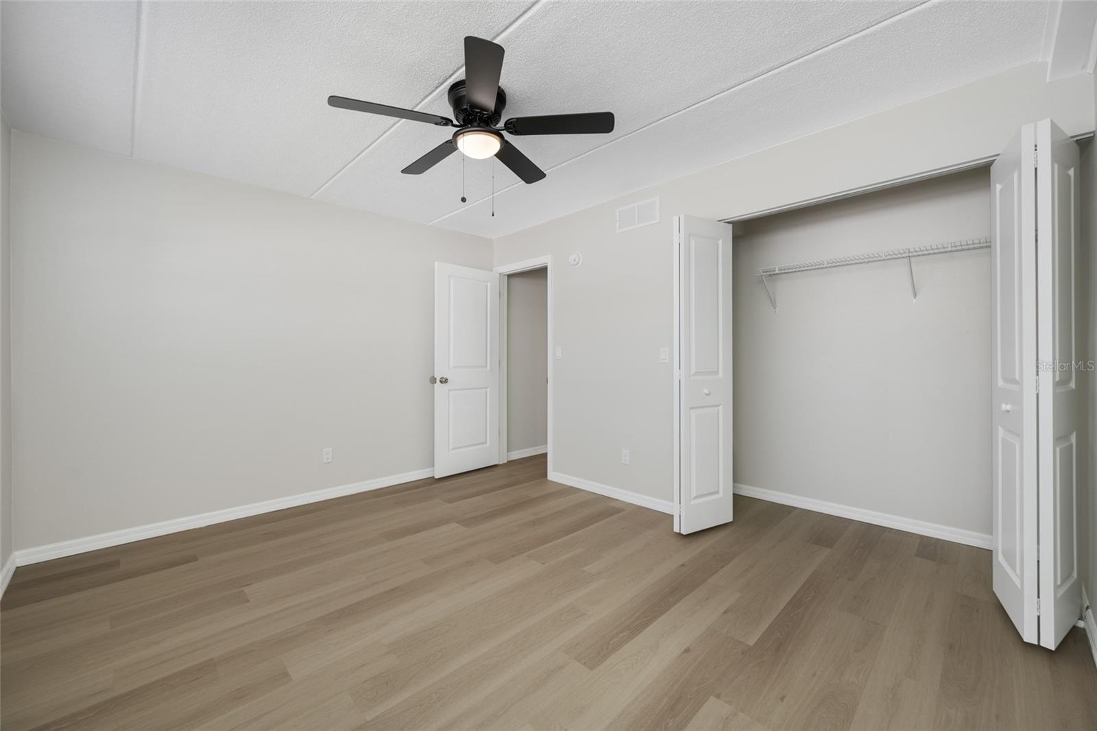 ST PETERSBURG BEACH NORTH UNIT 4 - Residential Lease