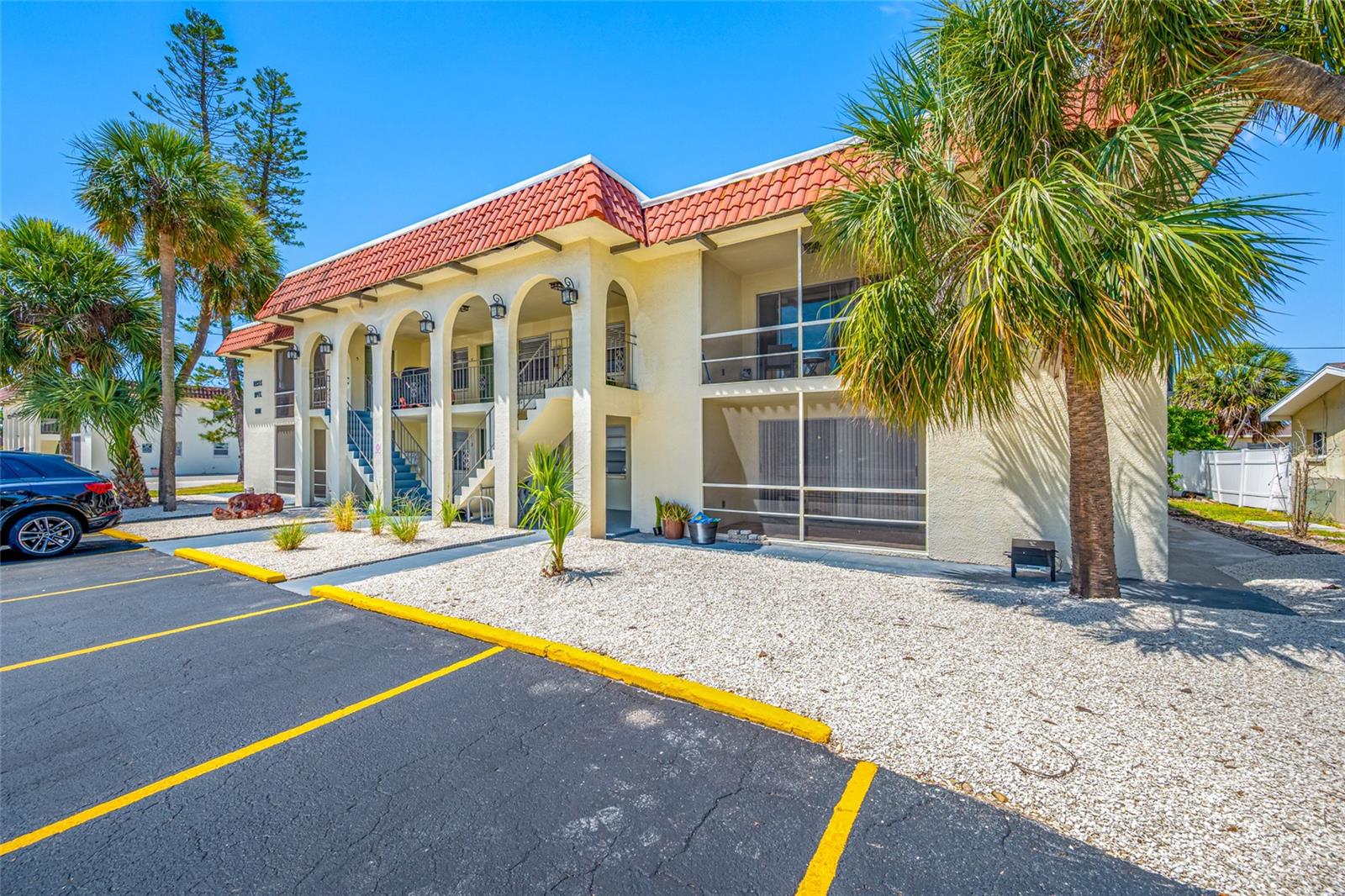 ST PETERSBURG BEACH NORTH UNIT 4 - Residential Lease