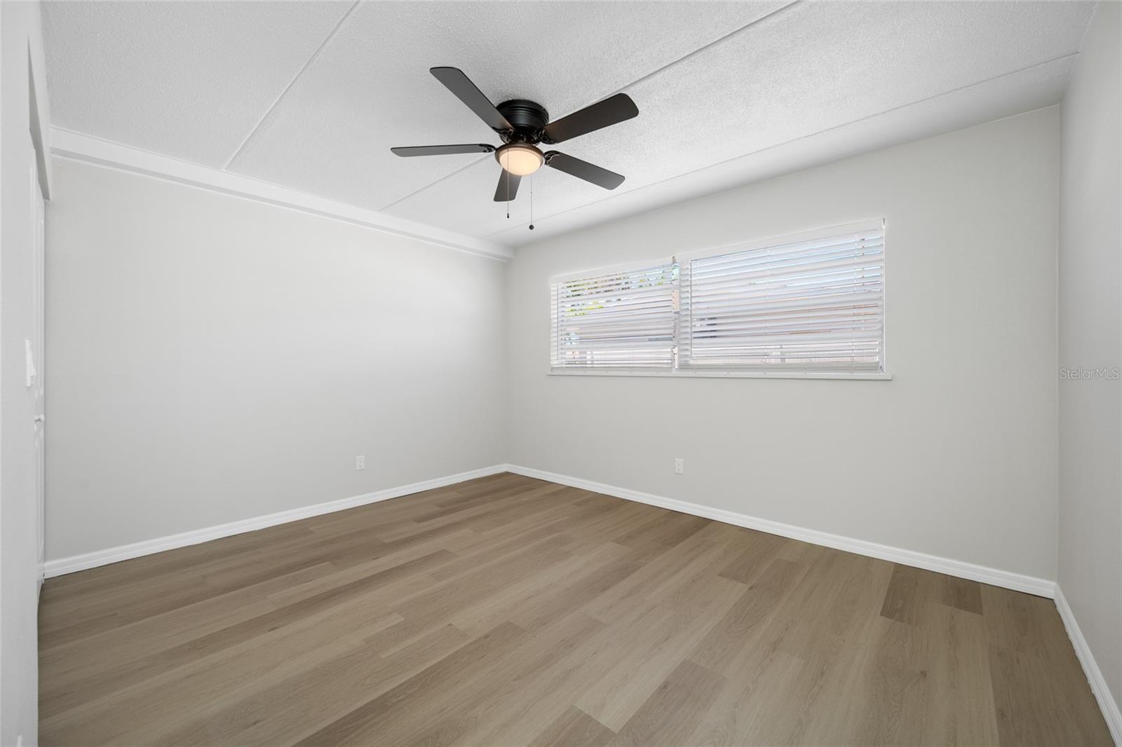 ST PETERSBURG BEACH NORTH UNIT 4 - Residential Lease