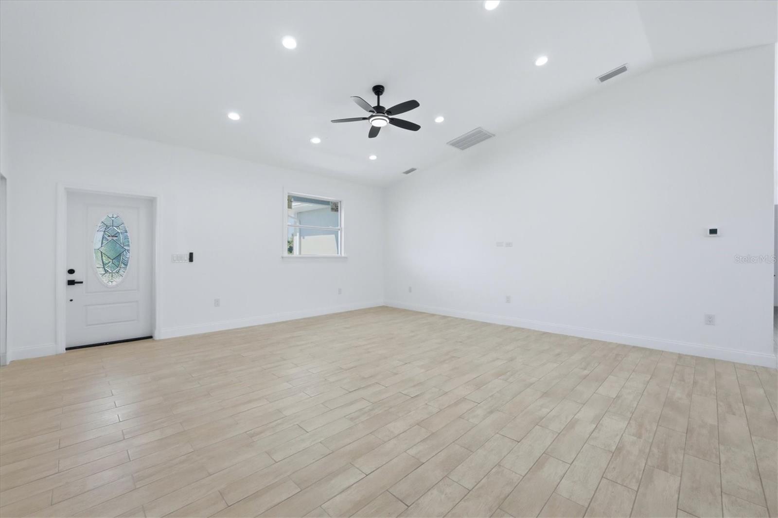 ROTONDA SANDS - Residential Lease