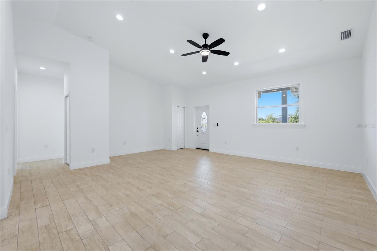 ROTONDA SANDS - Residential Lease