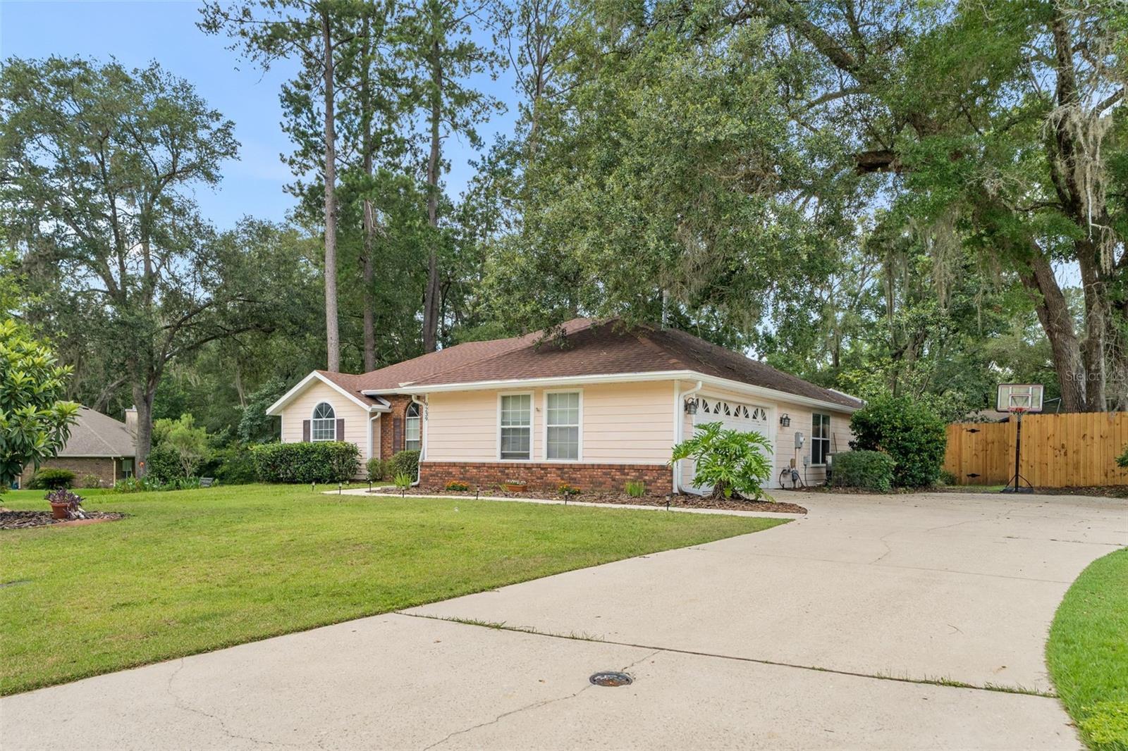 OAK CREST ESTATE ADD #3 - Residential