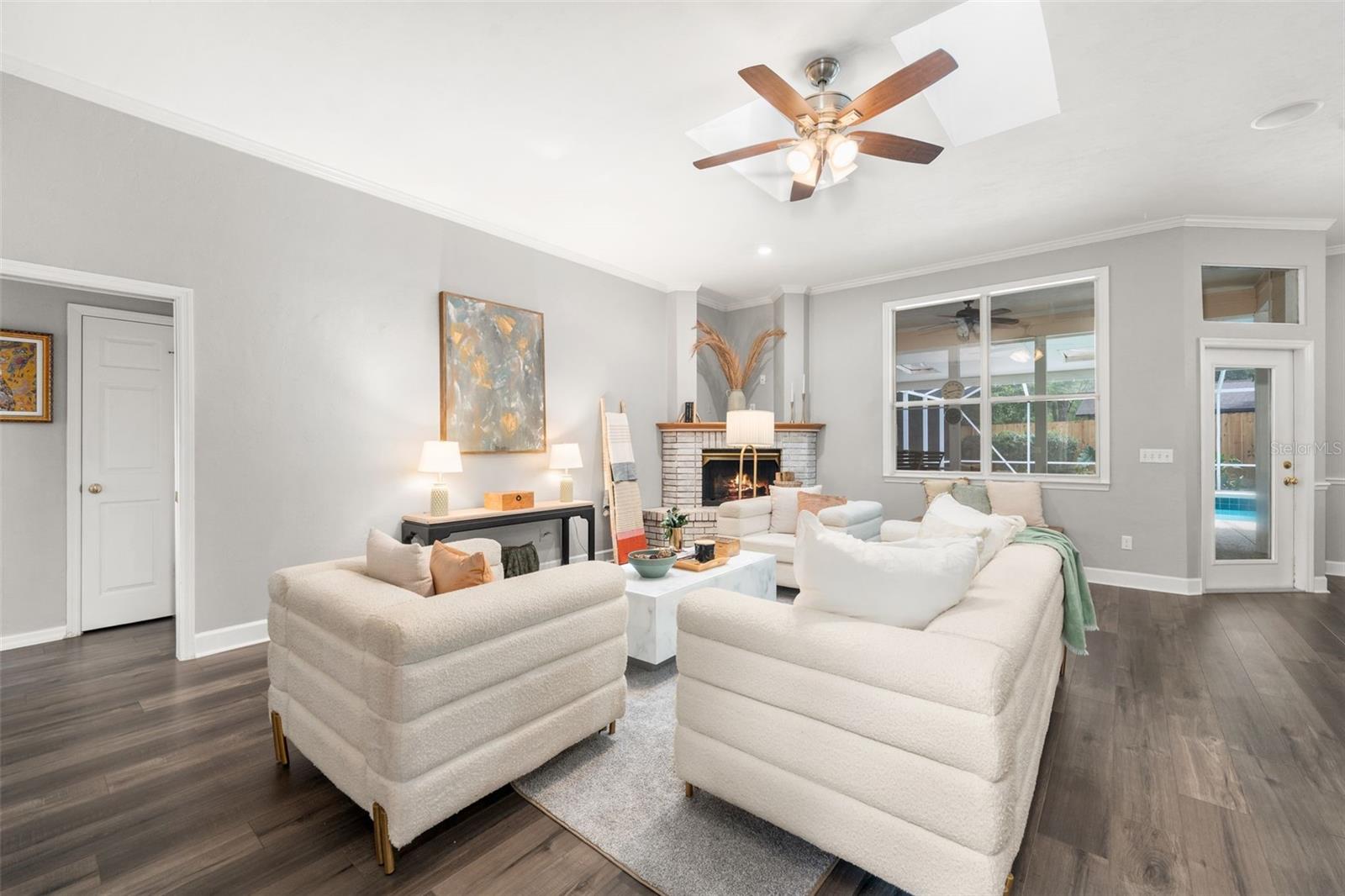 OAK CREST ESTATE ADD #3 - Residential