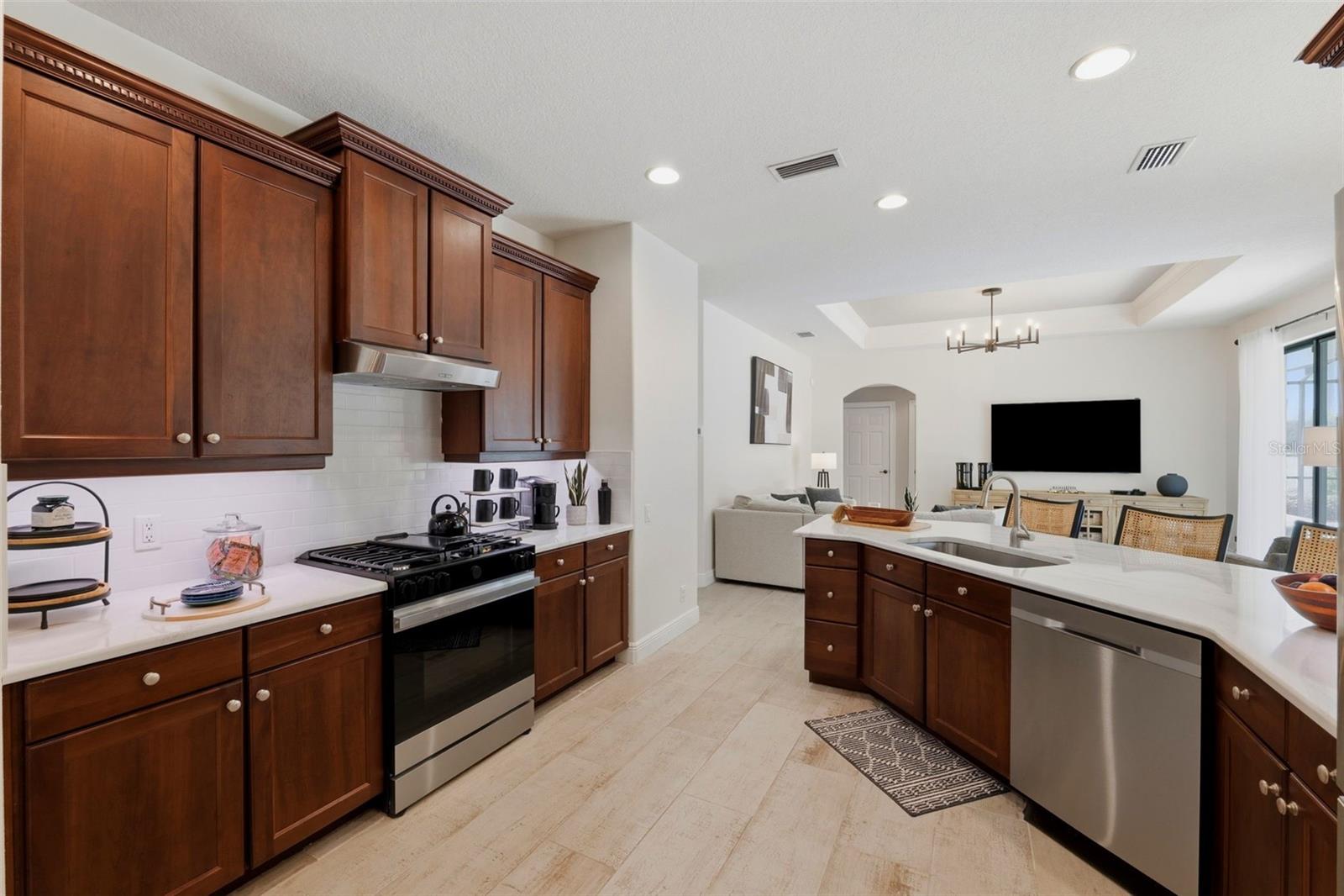 CHAUTAUQUA LAKE ESTATES - Residential