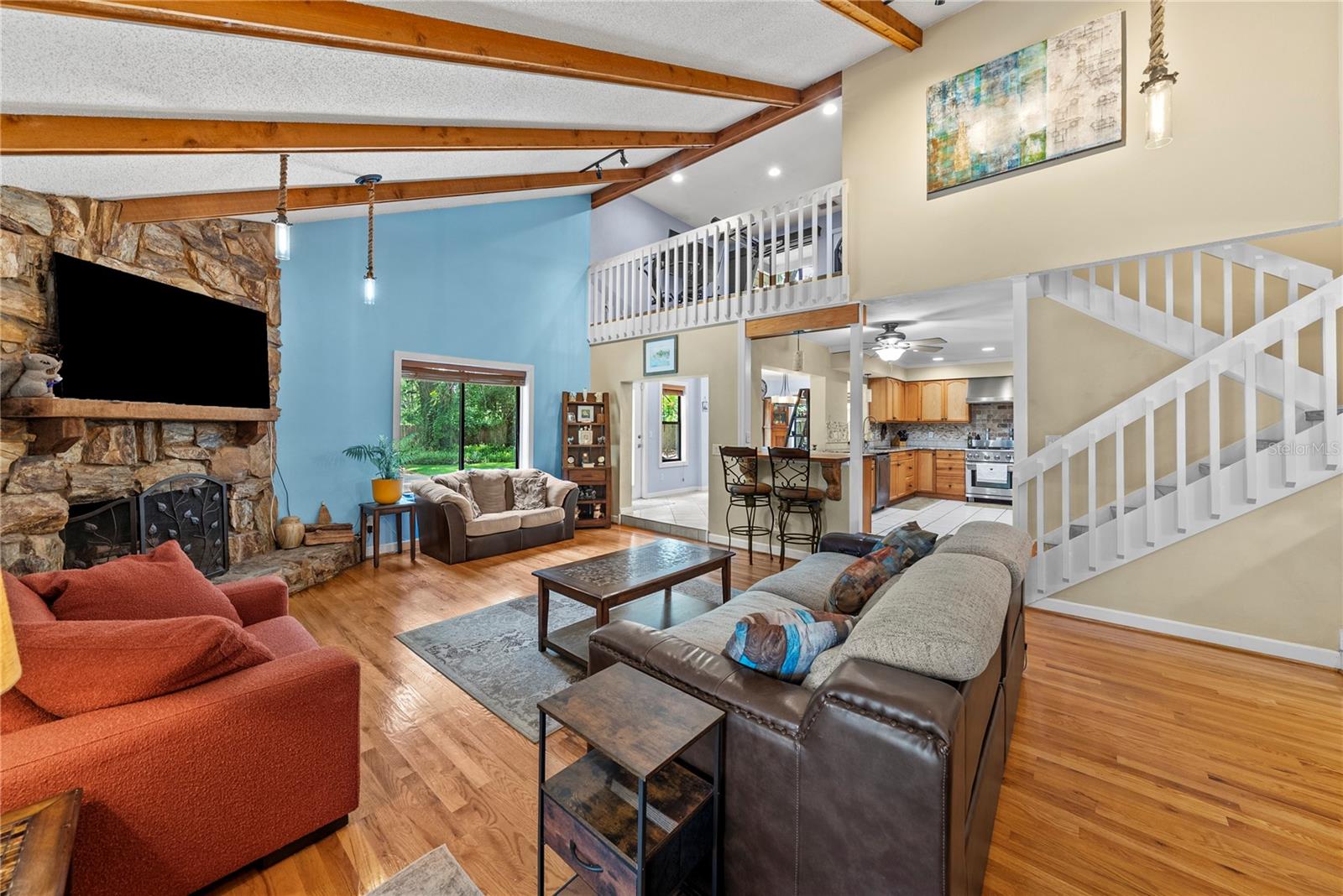 LIVINGSTON OAKS - Residential