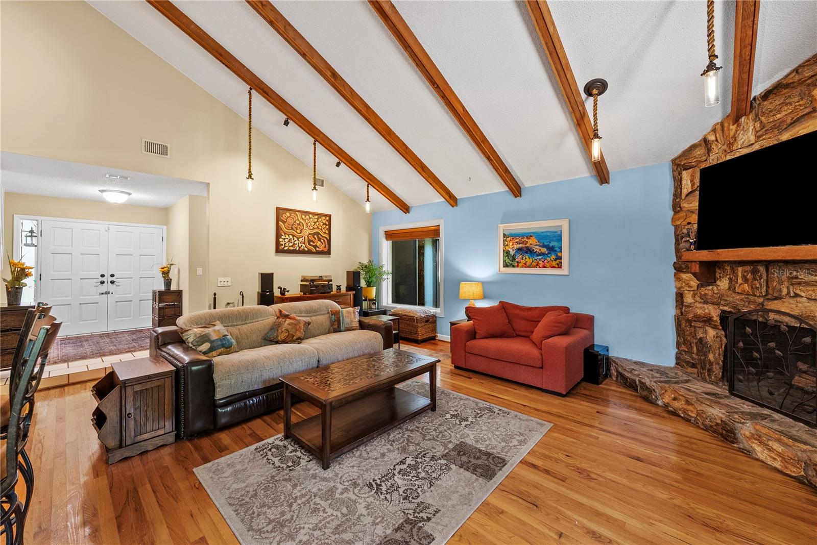 LIVINGSTON OAKS - Residential