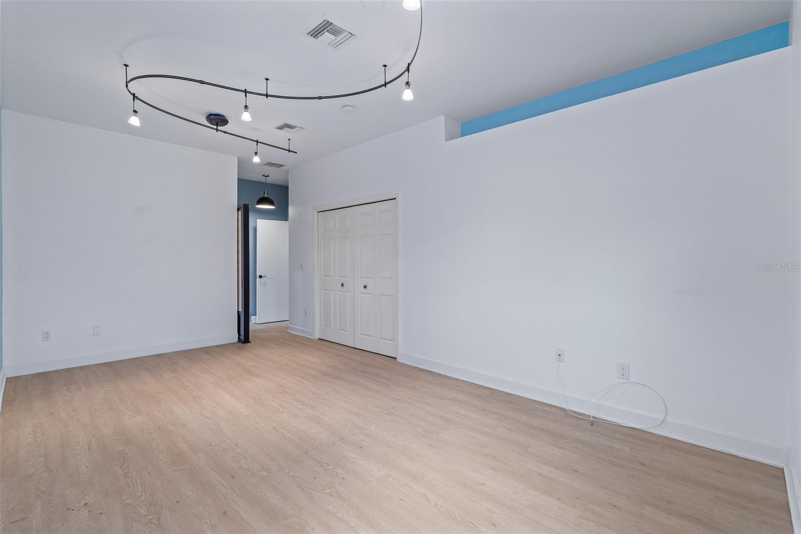 TRITON BCH - Residential