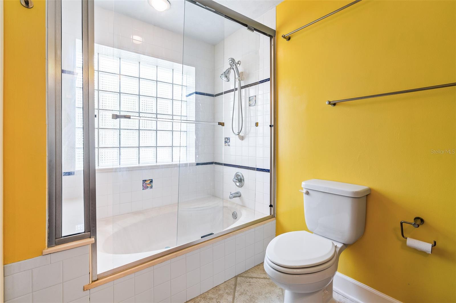 TRITON BCH - Residential