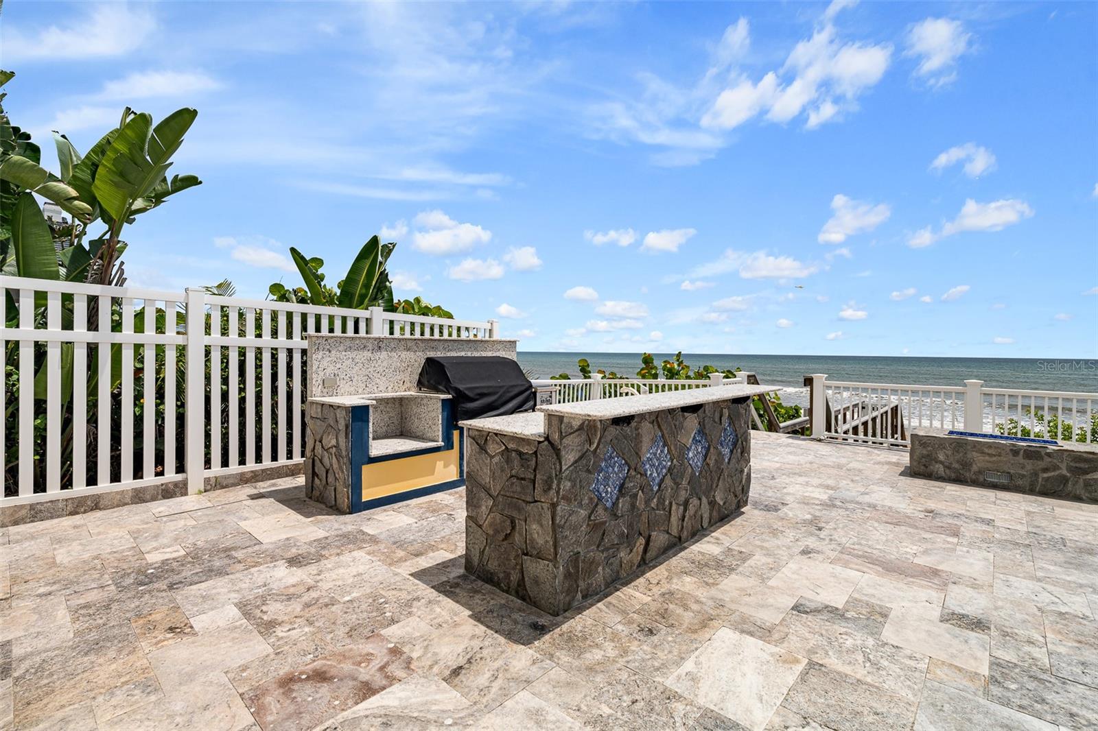 TRITON BCH - Residential