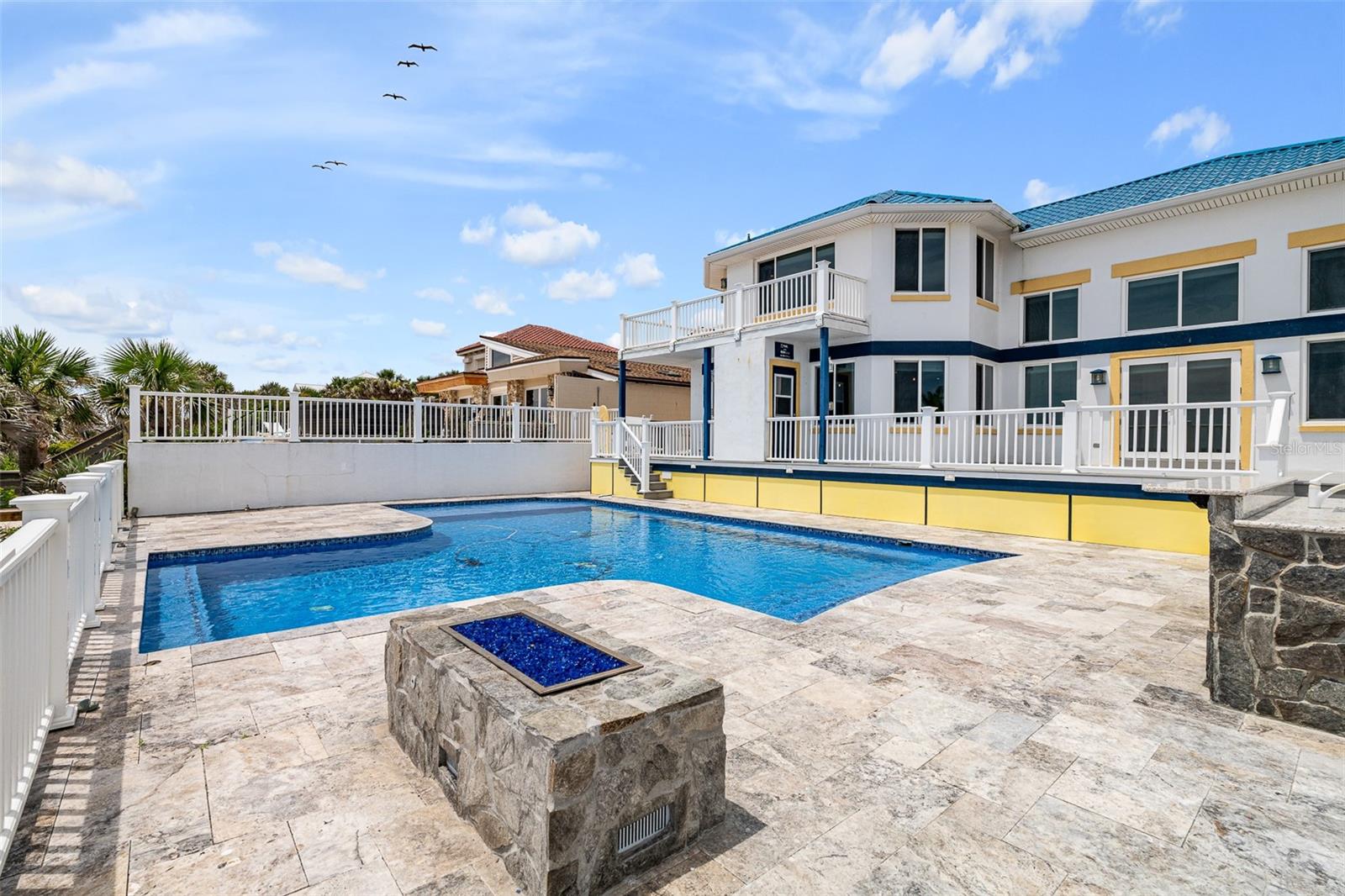 TRITON BCH - Residential