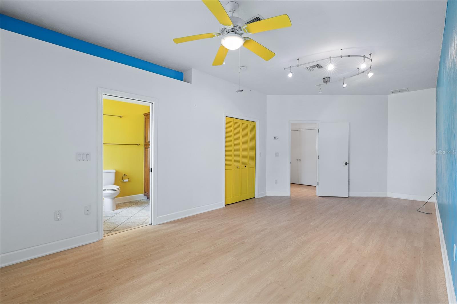 TRITON BCH - Residential
