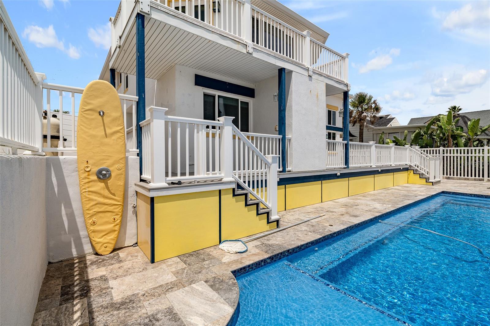 TRITON BCH - Residential