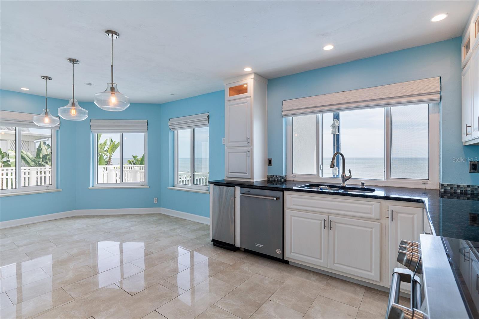 TRITON BCH - Residential