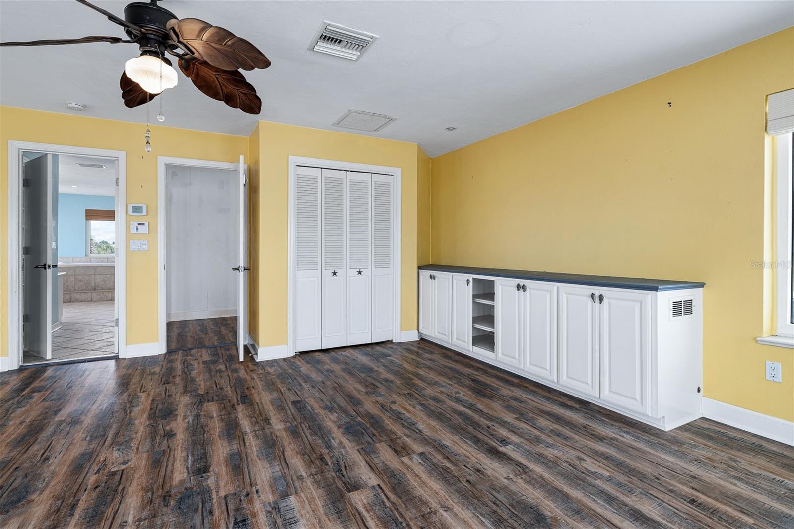 TRITON BCH - Residential