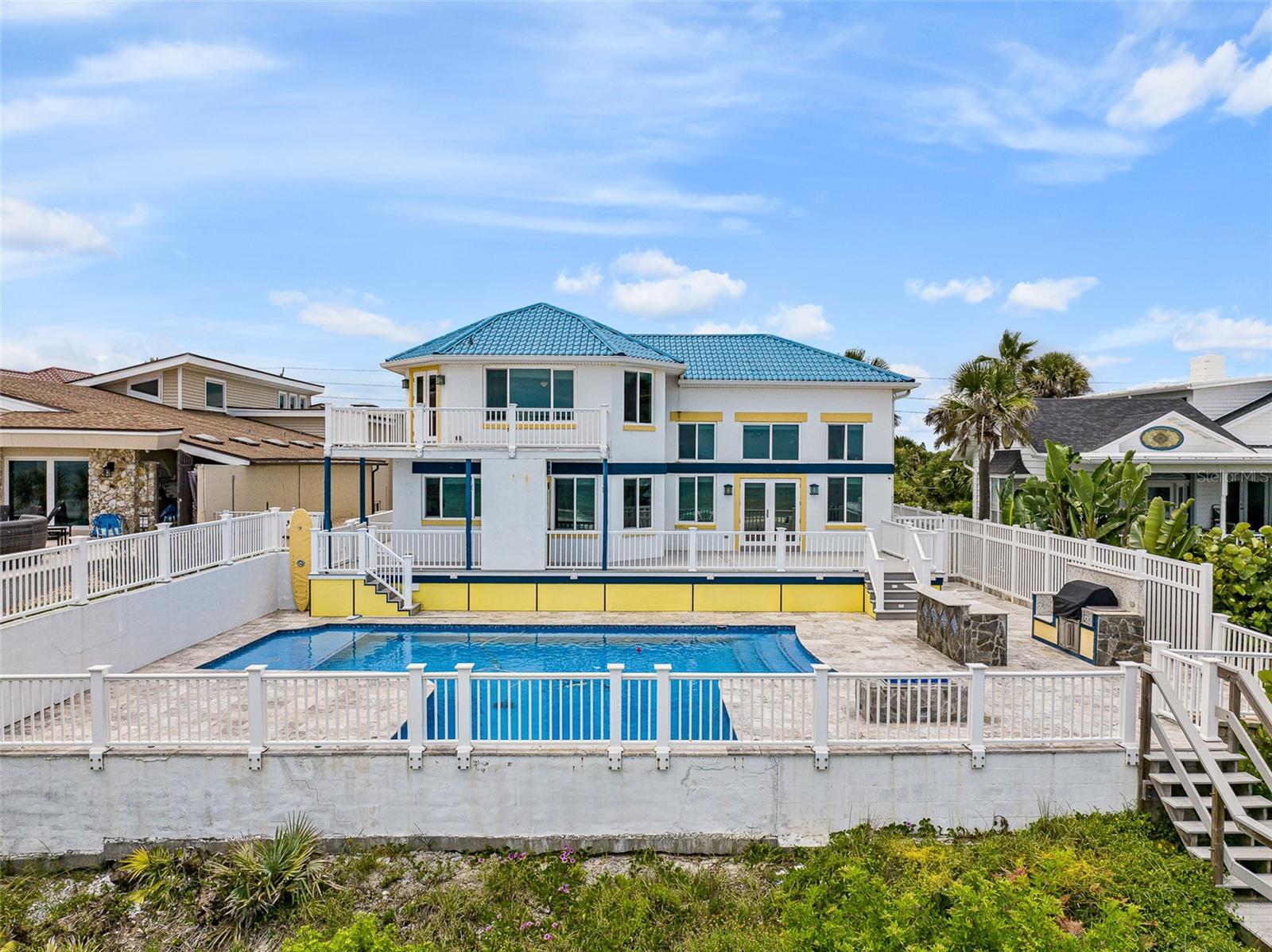 TRITON BCH - Residential
