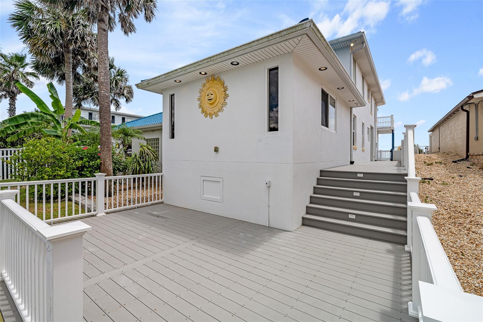 TRITON BCH - Residential