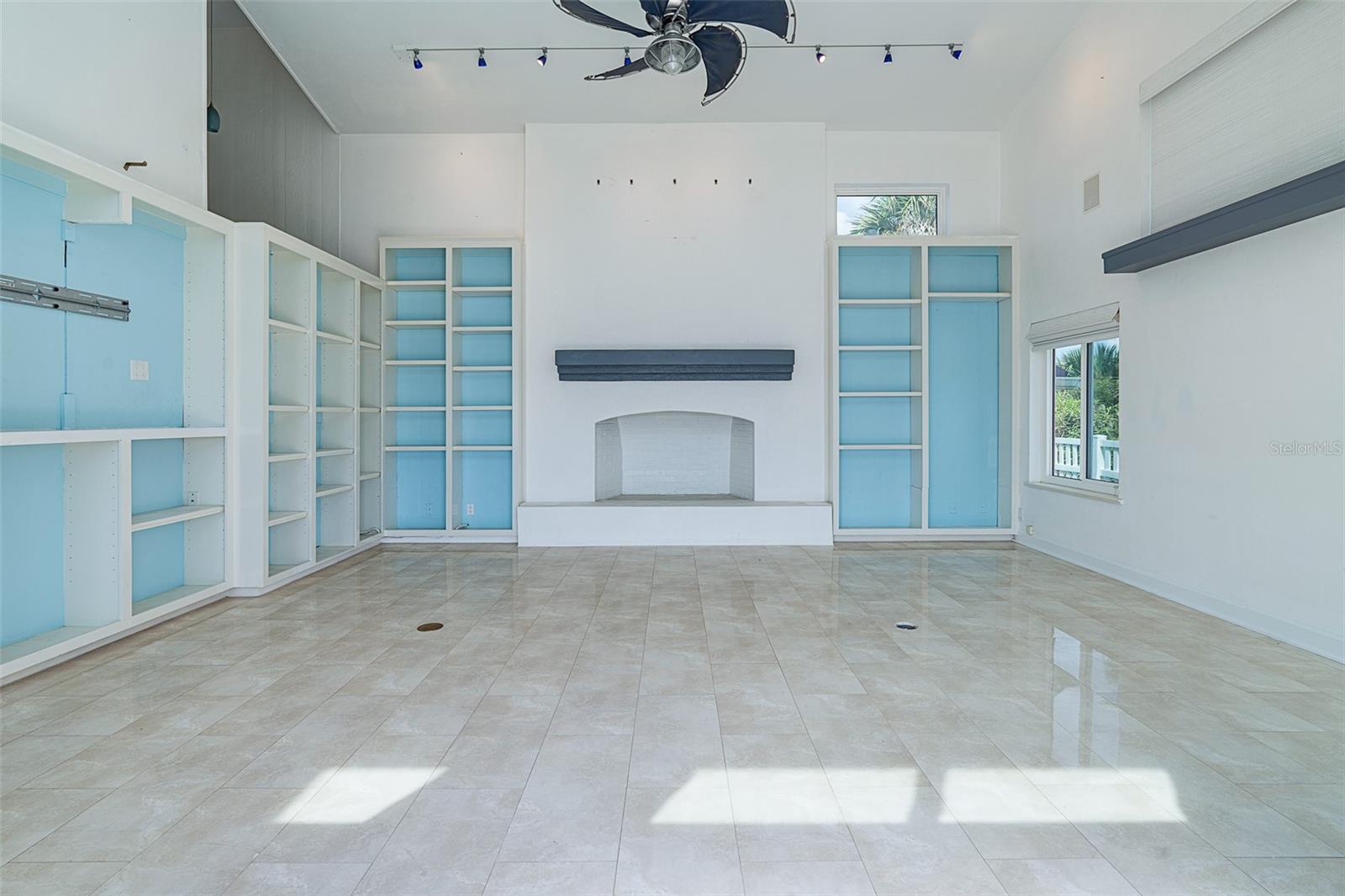 TRITON BCH - Residential