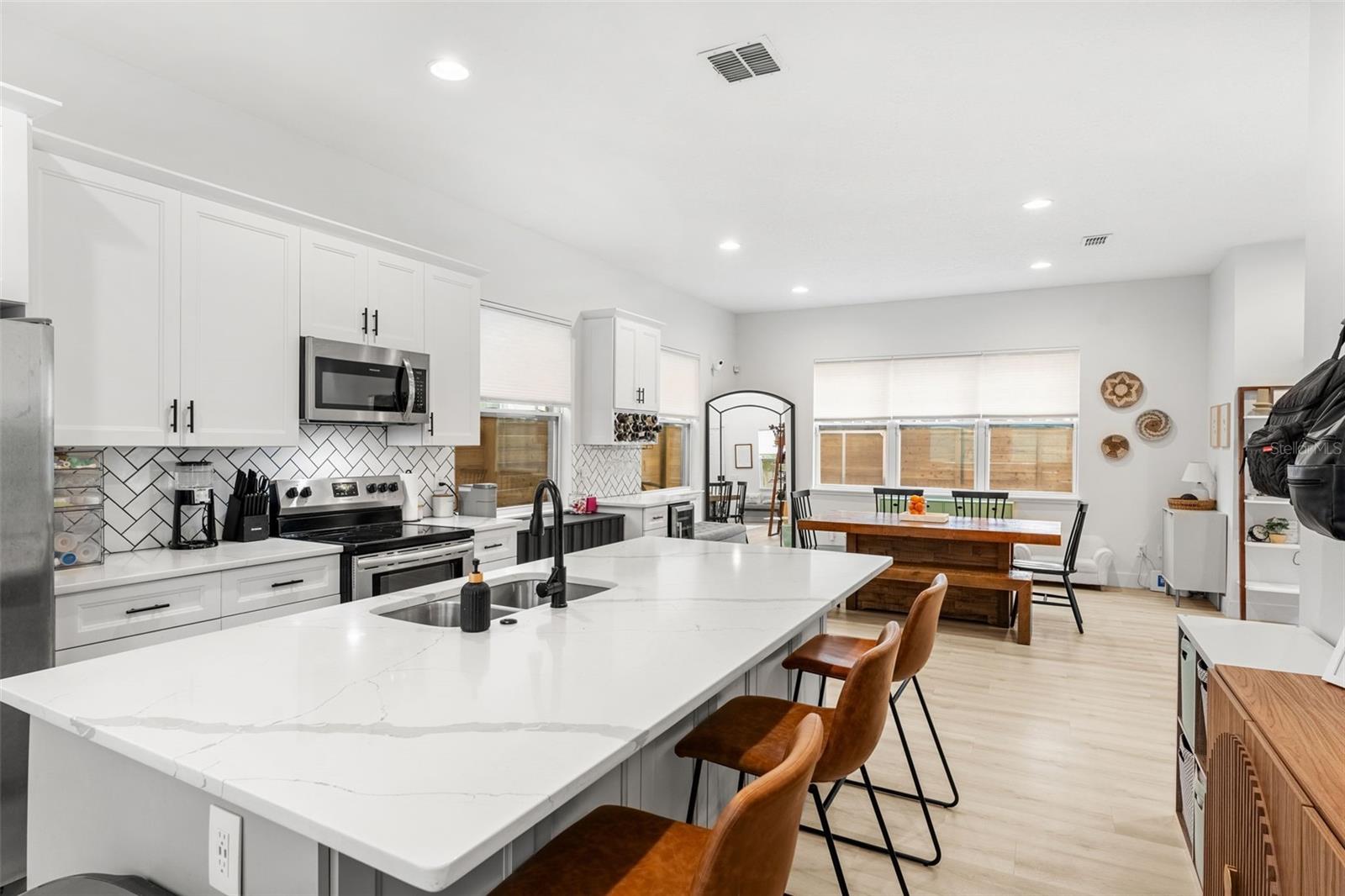 AMHERST LT SPLITS - Residential