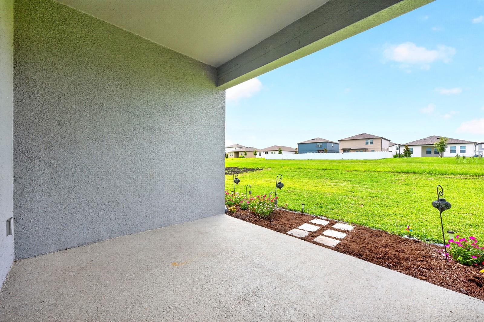 HAMPTON OAKS - Residential