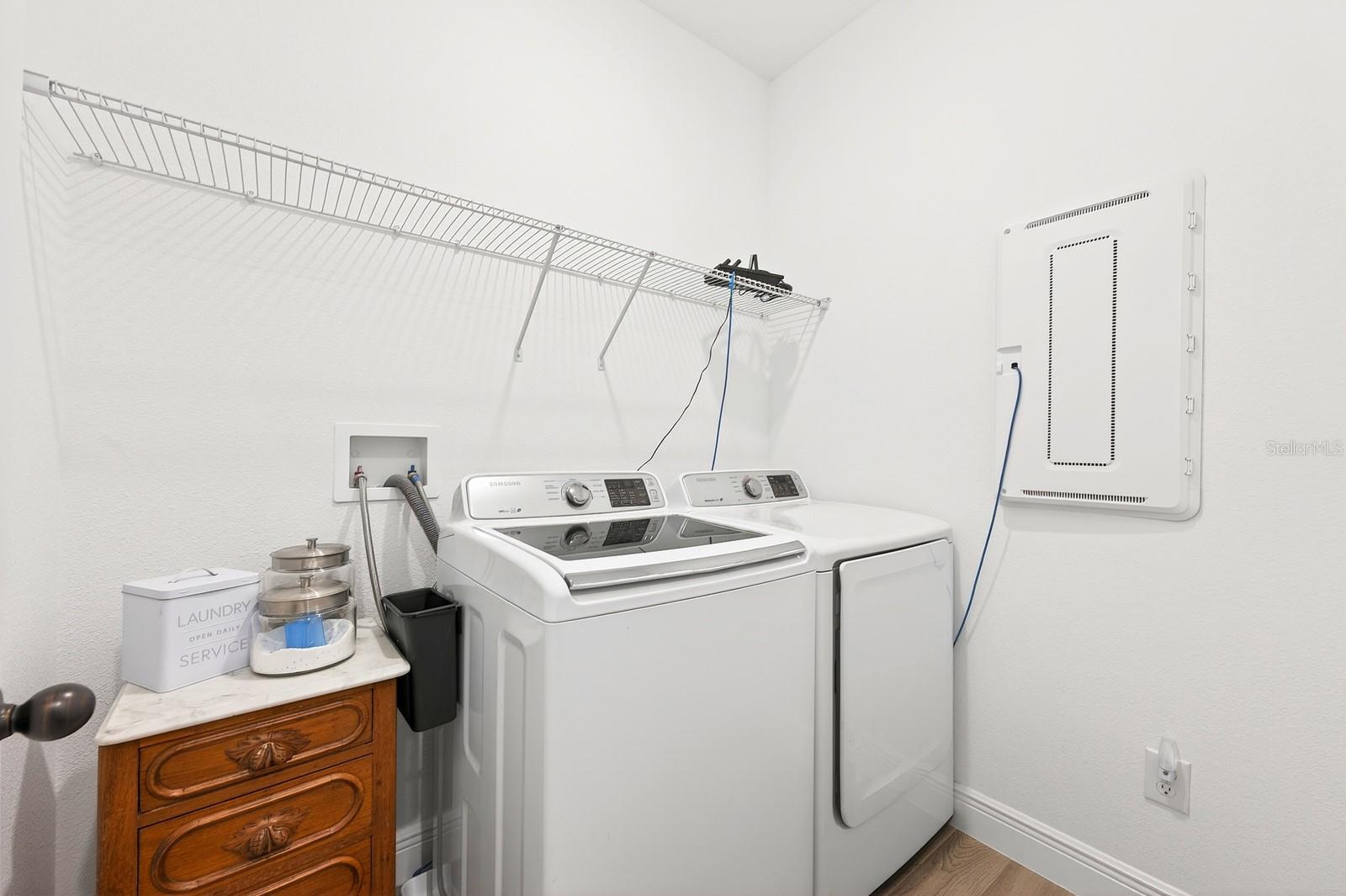 HAMPTON OAKS - Residential