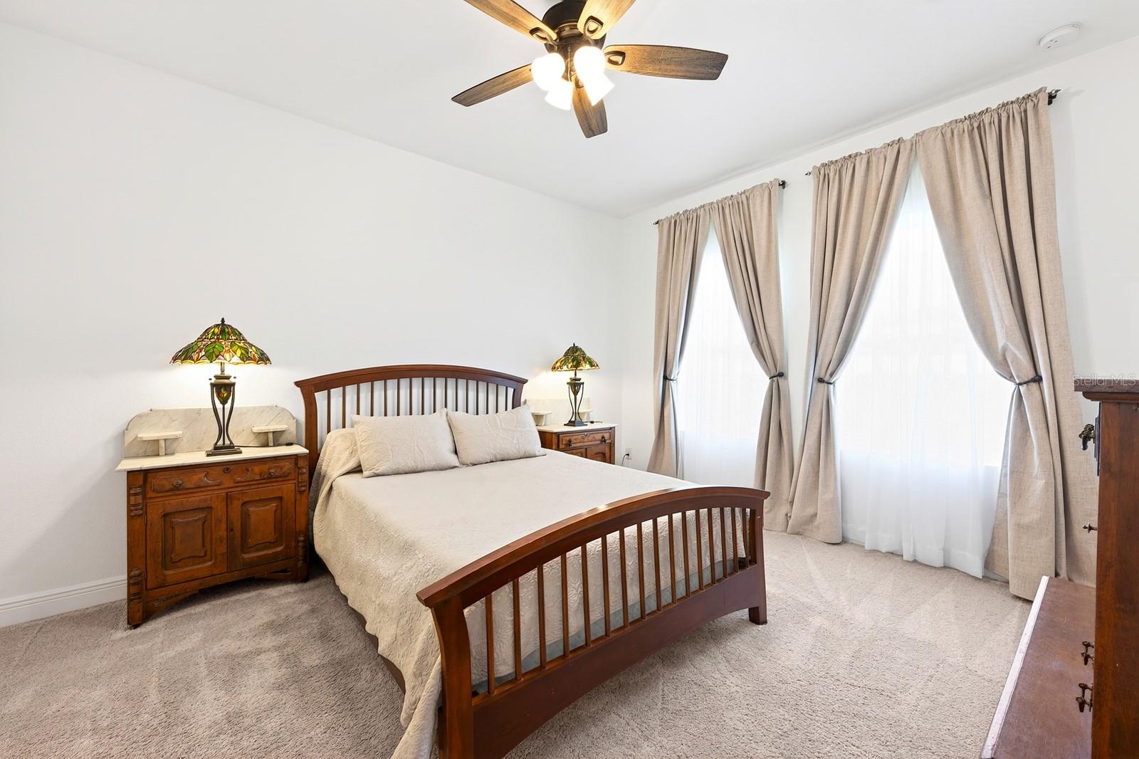 HAMPTON OAKS - Residential