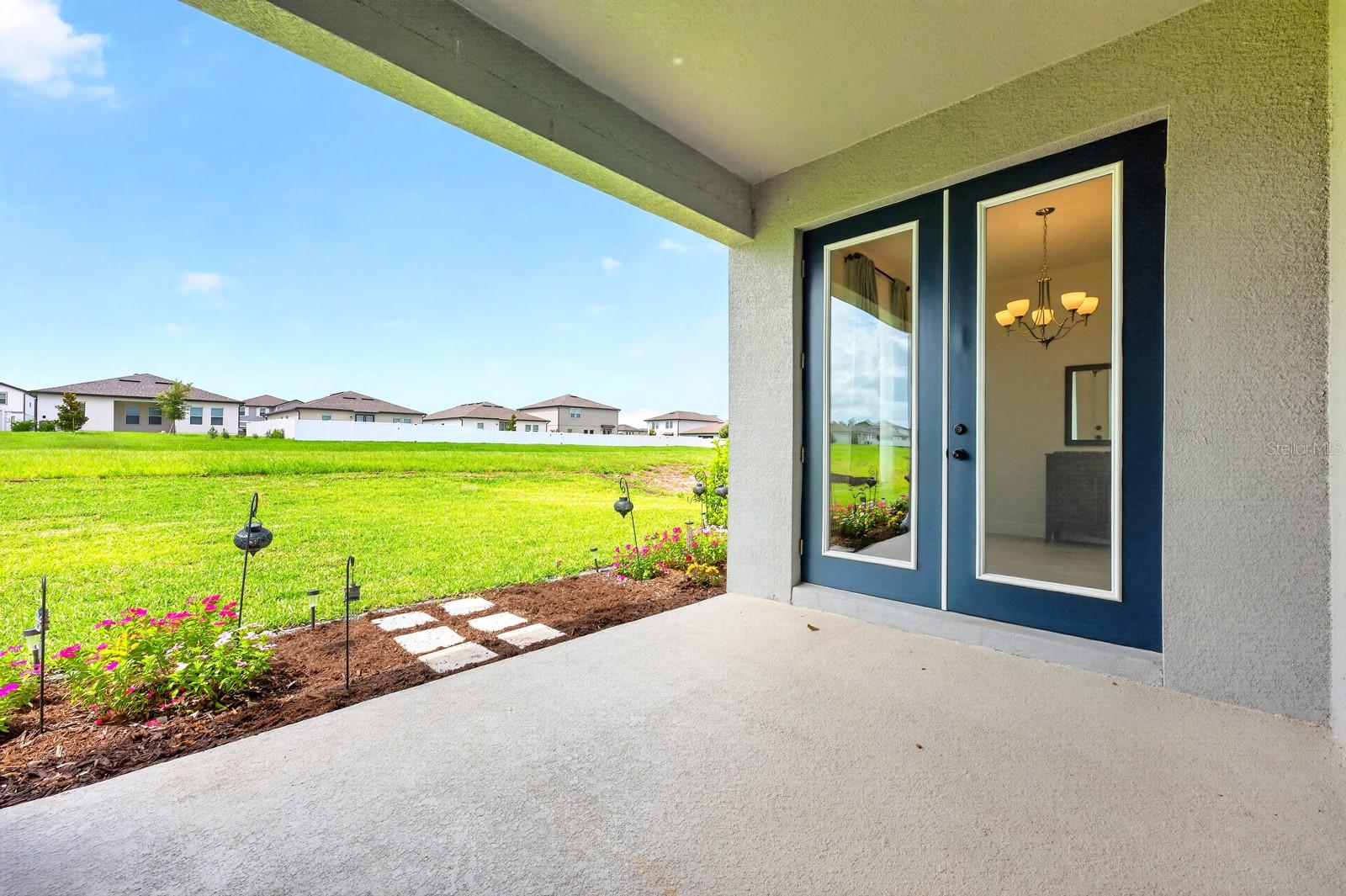 HAMPTON OAKS - Residential