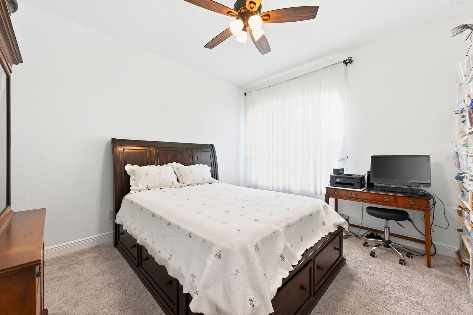 HAMPTON OAKS - Residential