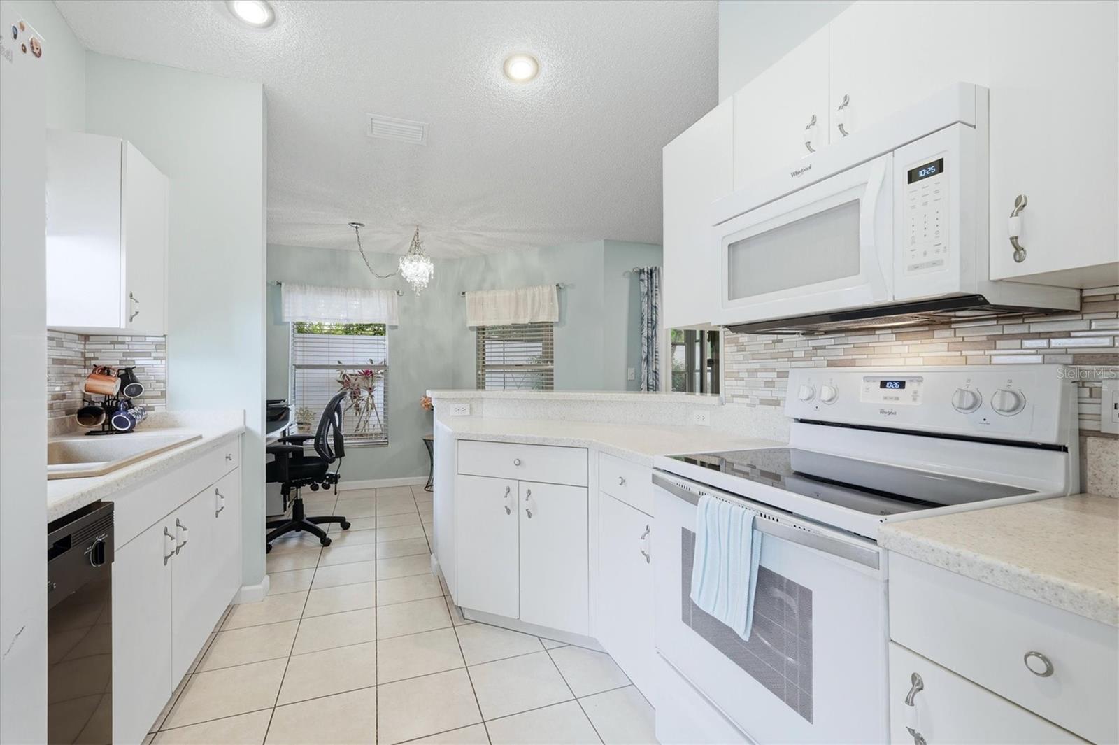 LESLIE PARK - Residential