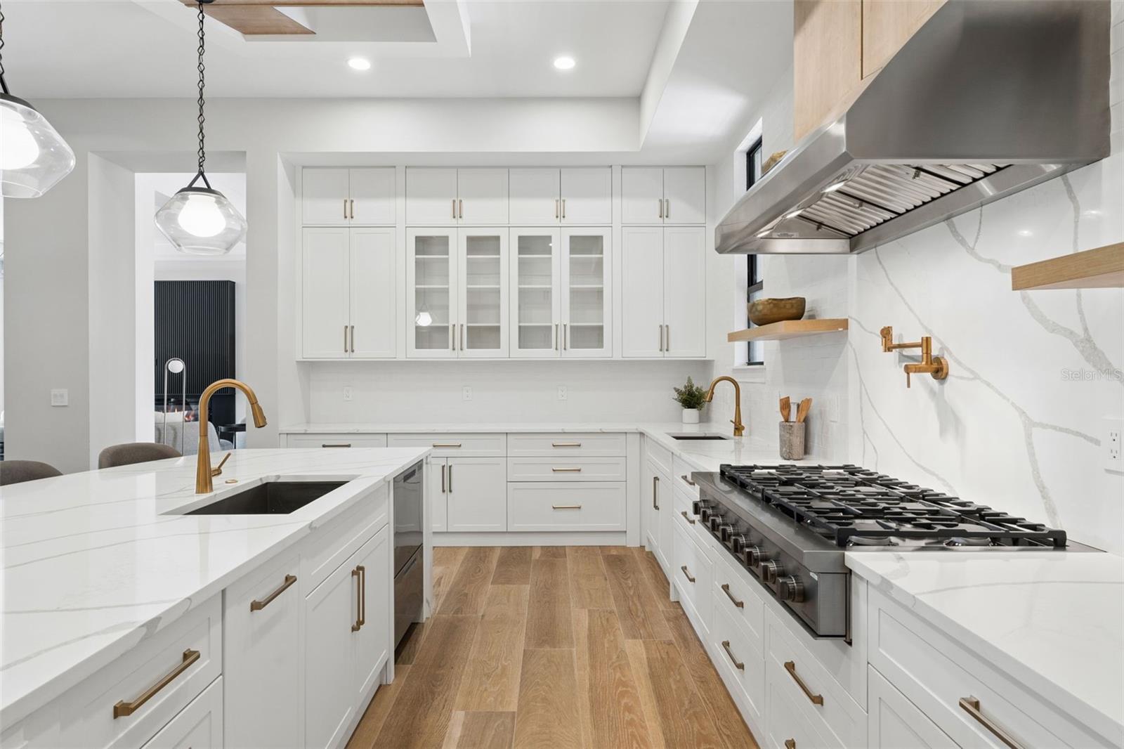 BELLA COLLINA ADD - Residential