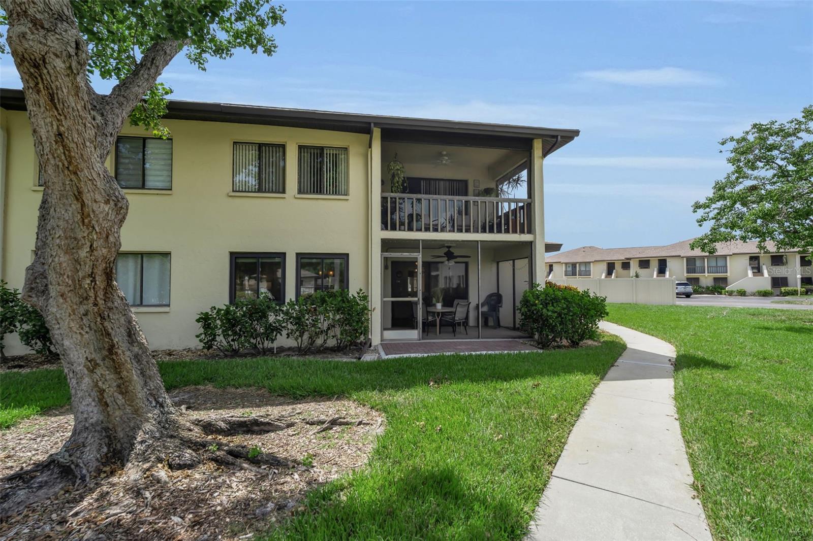 LONGWATER CHASE - Residential