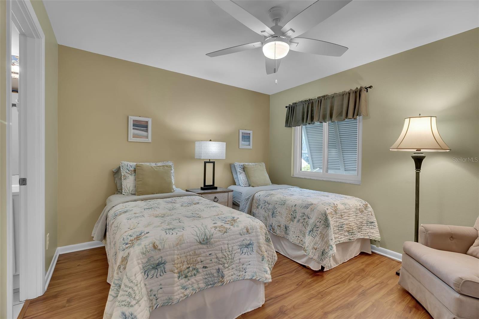 LONGWATER CHASE - Residential