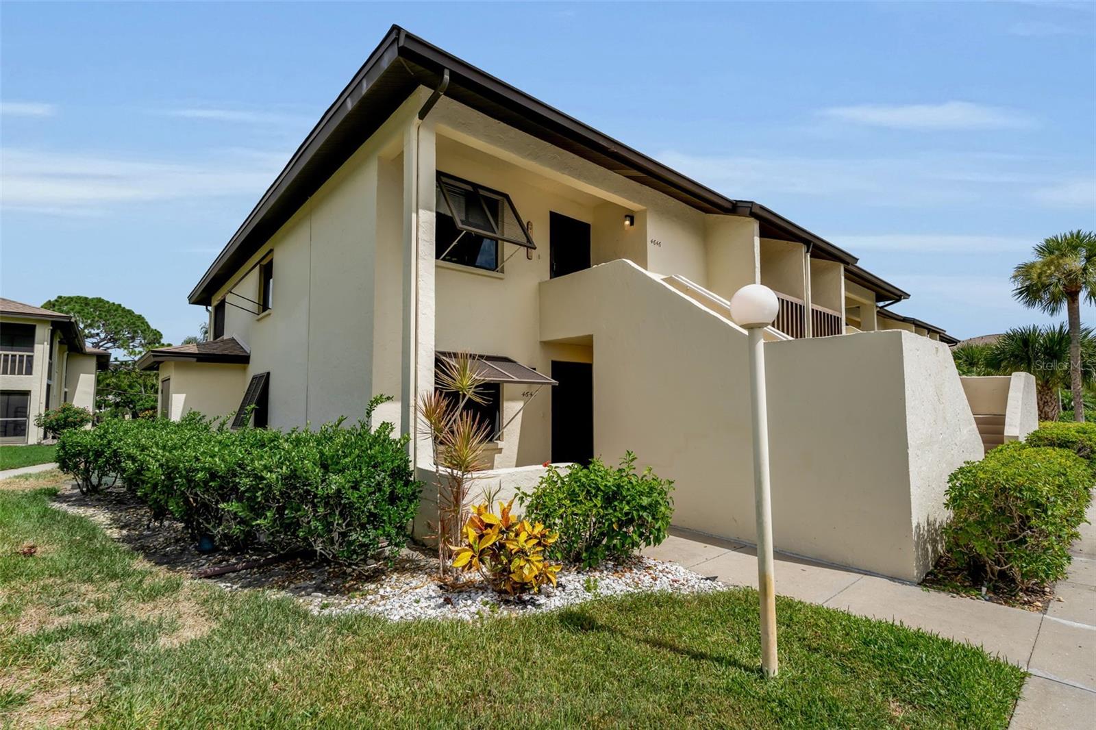 LONGWATER CHASE - Residential