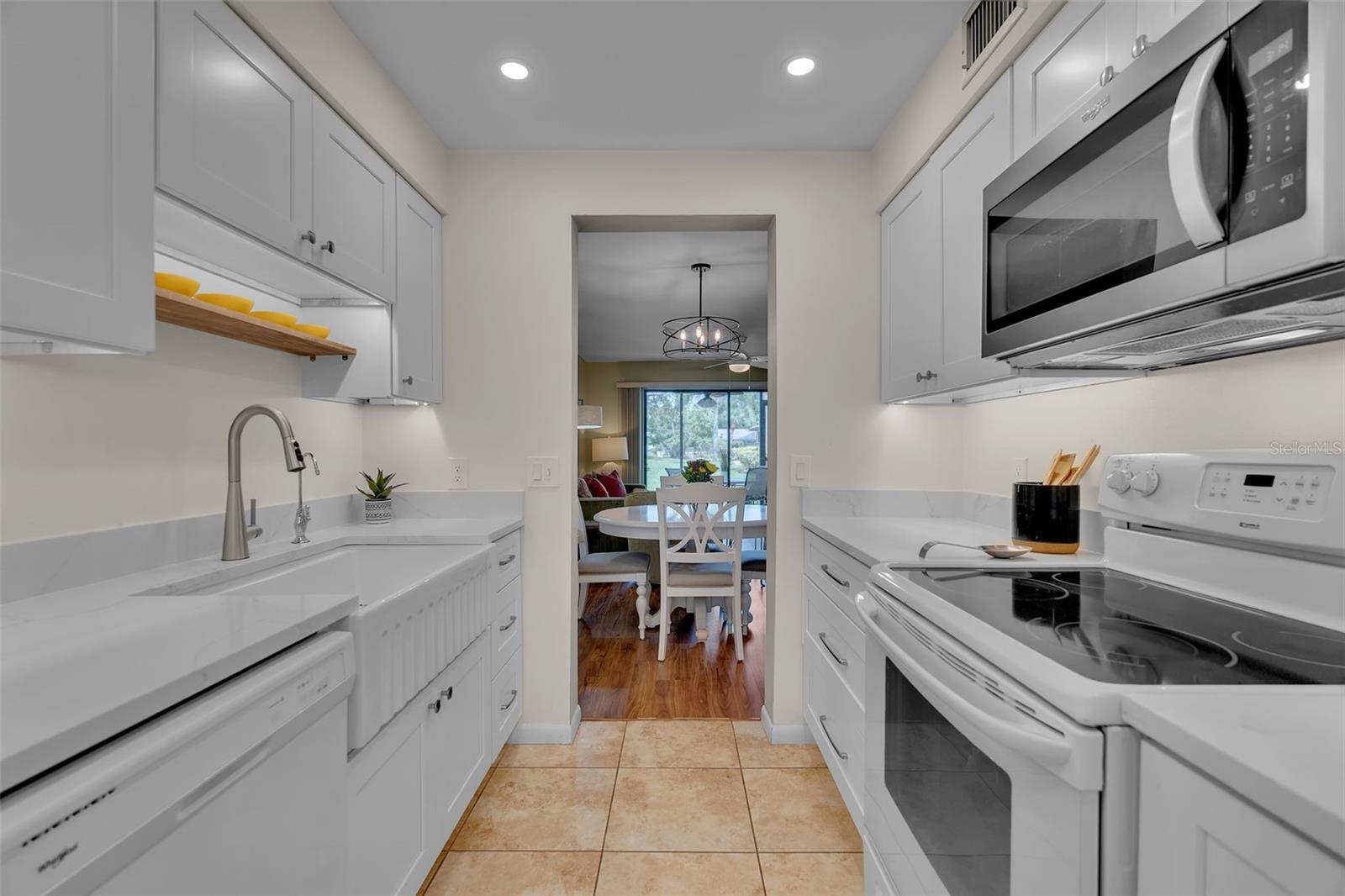 LONGWATER CHASE - Residential