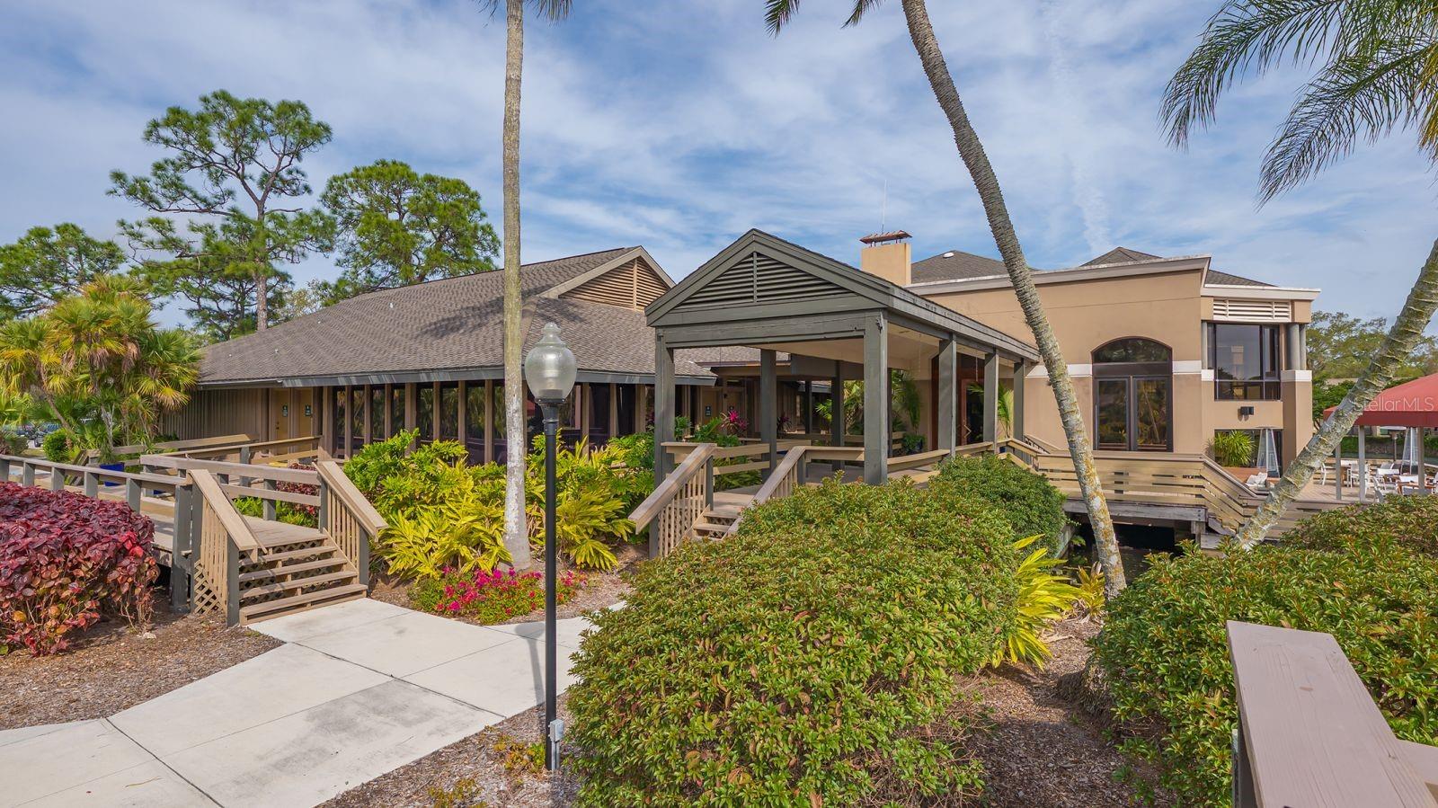 LONGWATER CHASE - Residential