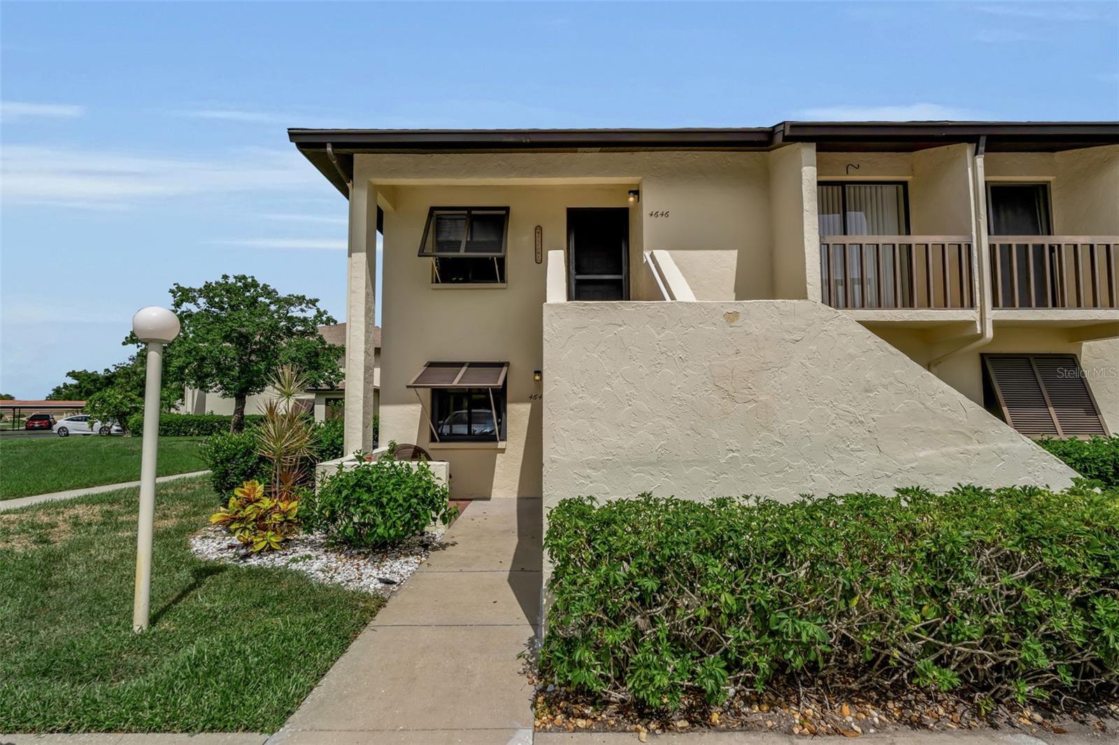 LONGWATER CHASE - Residential