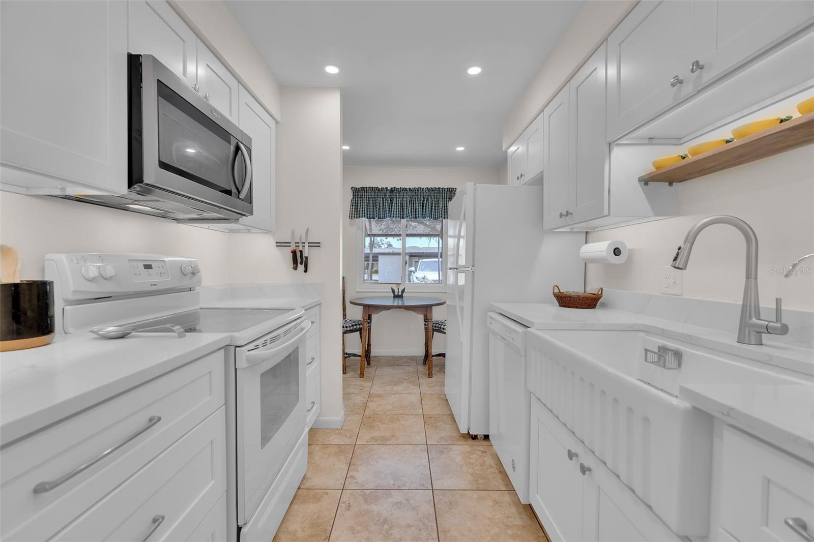 LONGWATER CHASE - Residential