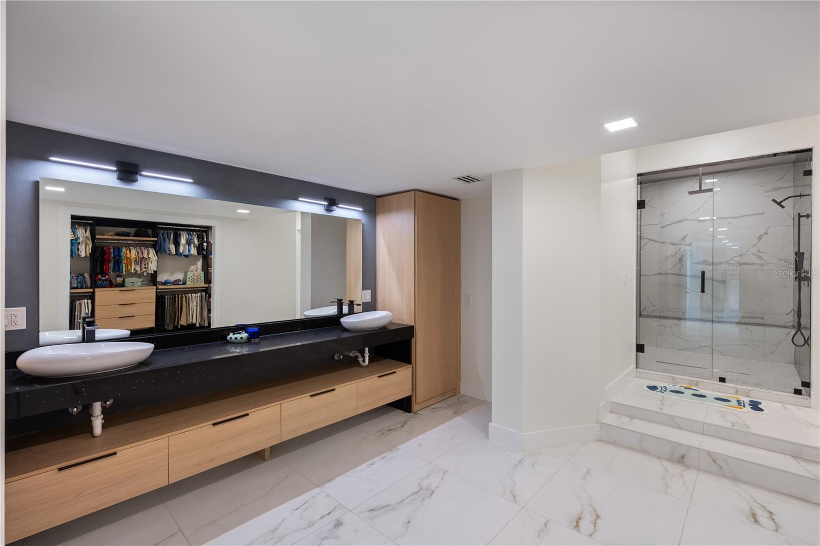SWEETWATER CLUB UNIT 1-A - Residential